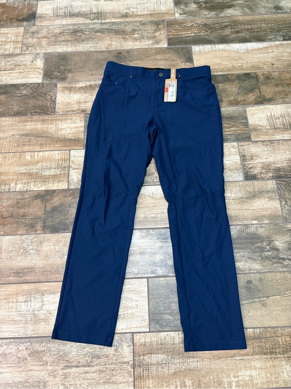Eddie Bauer Men's Navy Straight-Leg UPF-50+ pants